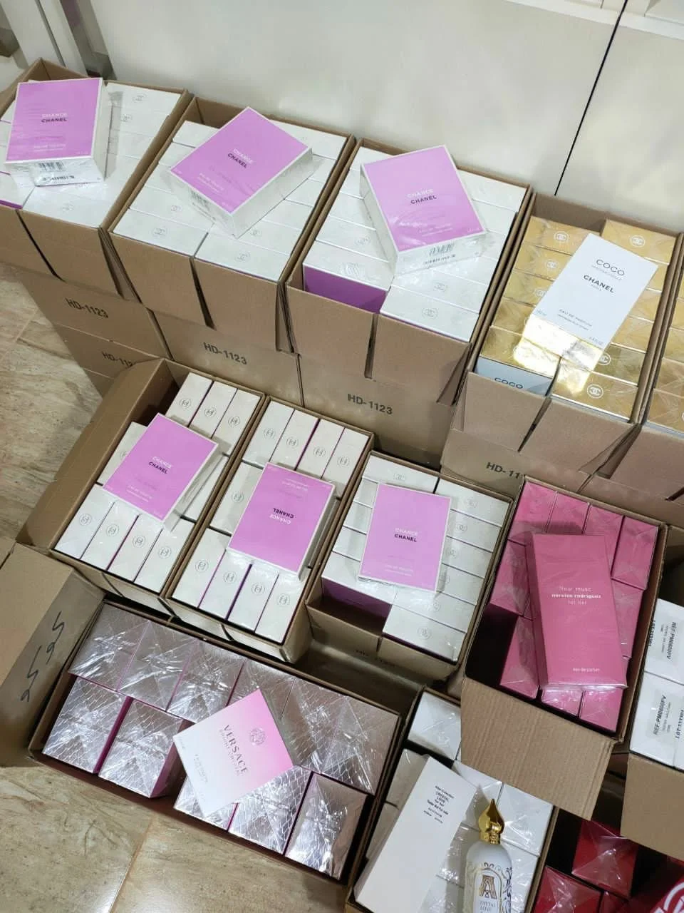 Perfume pallet for sale - Image 7