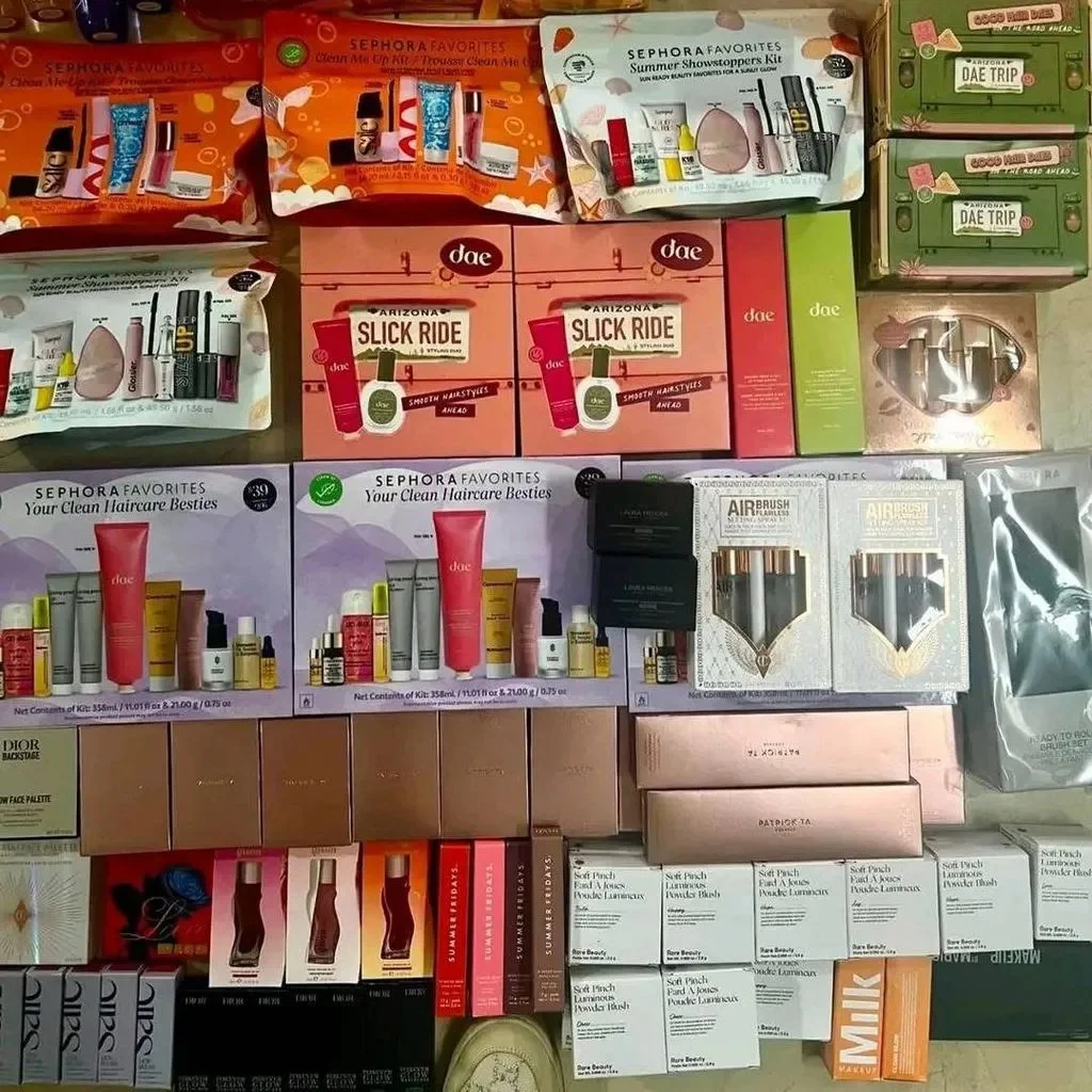 Beauty tools liquidation pallet with hair and personal-care accessories
