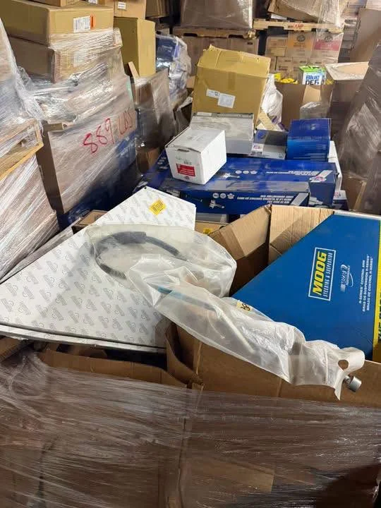 Wholesale car accessories pallet with assorted automotive merchandise