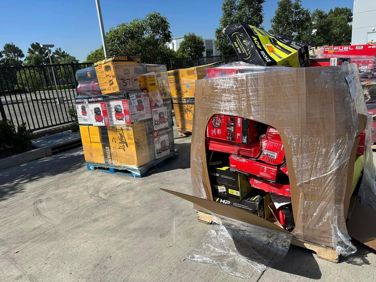 Explore mixed power tool liquidation pallets containing a potential assortment of drills, impact drivers, saws, grinders, sanders, batteries, chargers, and accessories. Actual products, brands, quantities, and condition vary by lot.